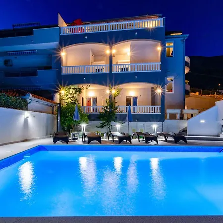 1 Bedroom Gorgeous In