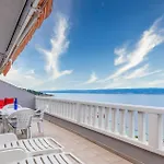 With Sea View Ii Apartman *